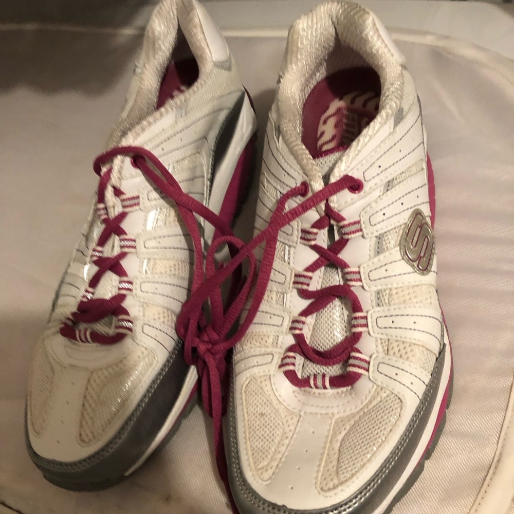 Vintage Skechers Shape Up Sneakers- 125A  $40 or $35 w/offer